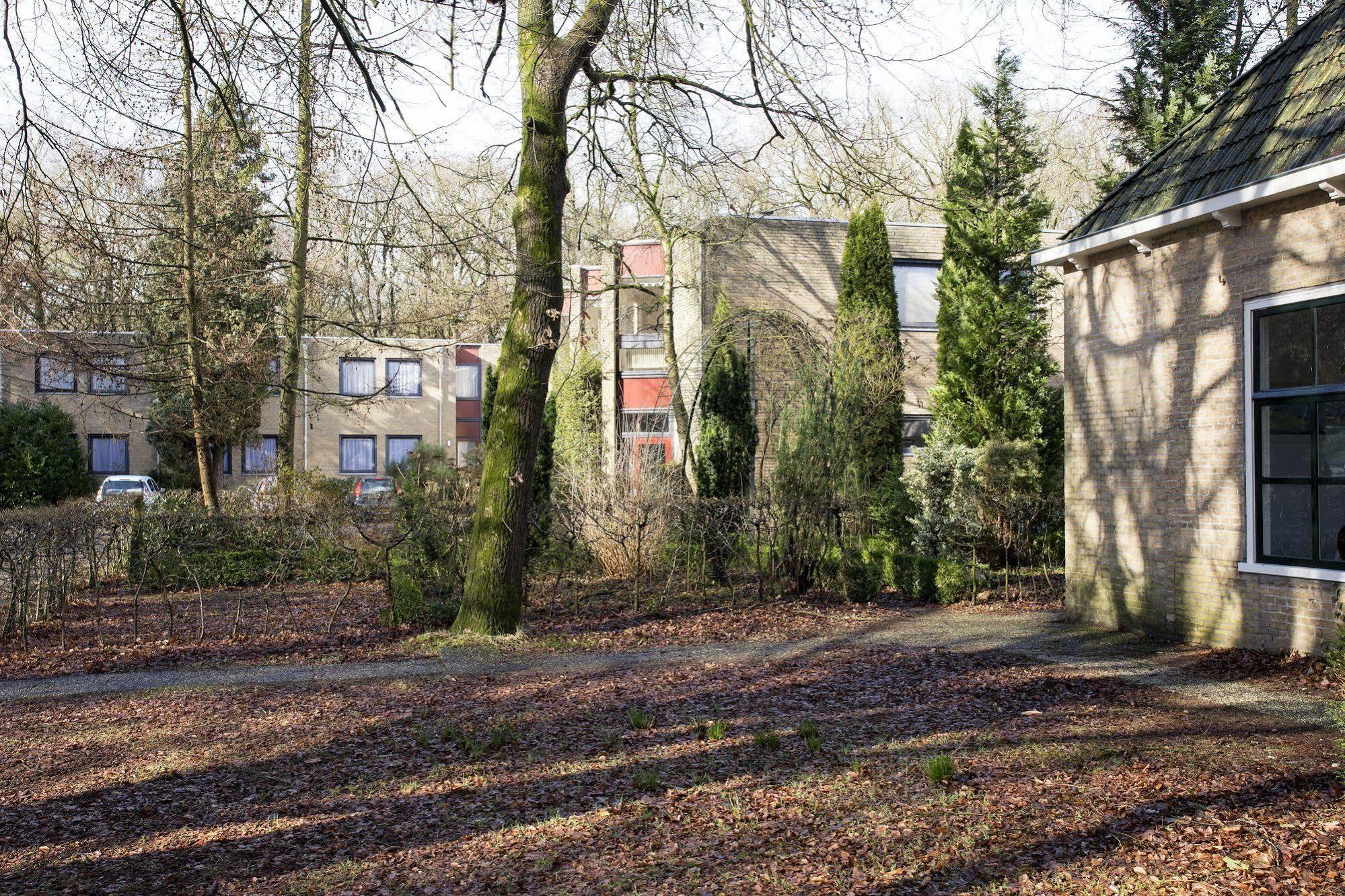 Hotel Restaurant 'De Oorsprong' Sint Nicolaasga Exterior photo